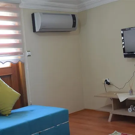 Apartment Gold
