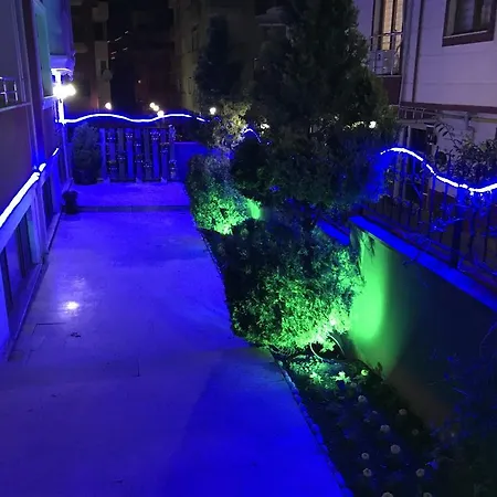 Gold Apartment